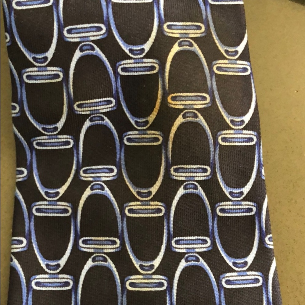 AUTHENTIC GUCCI TIE 💯 SILK - Picture 5 of 6